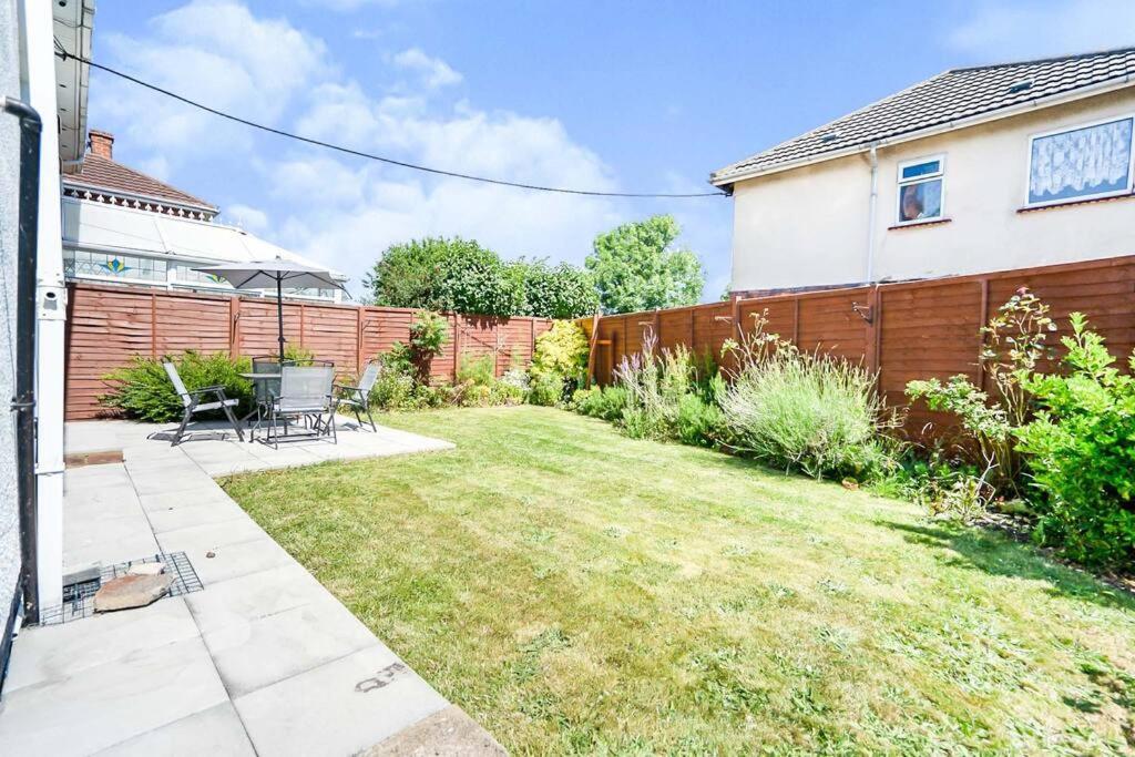 Beautiful 3 Bedroom Home, 10 Minutes Walk To Beach. Cleethorpes Luaran gambar