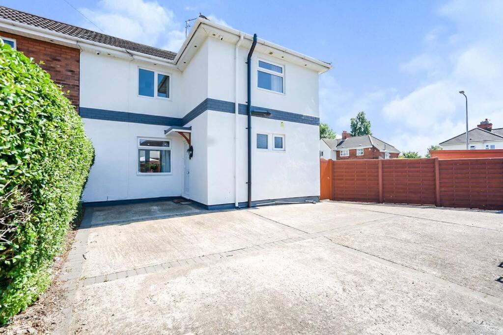 Beautiful 3 Bedroom Home, 10 Minutes Walk To Beach. Cleethorpes Luaran gambar