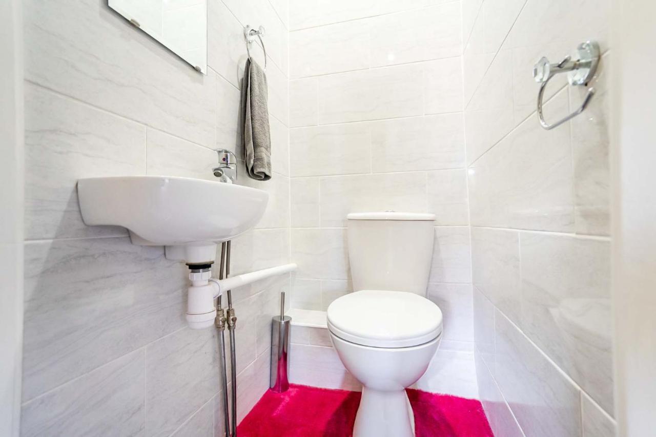 Beautiful 3 Bedroom Home, 10 Minutes Walk To Beach. Cleethorpes Luaran gambar