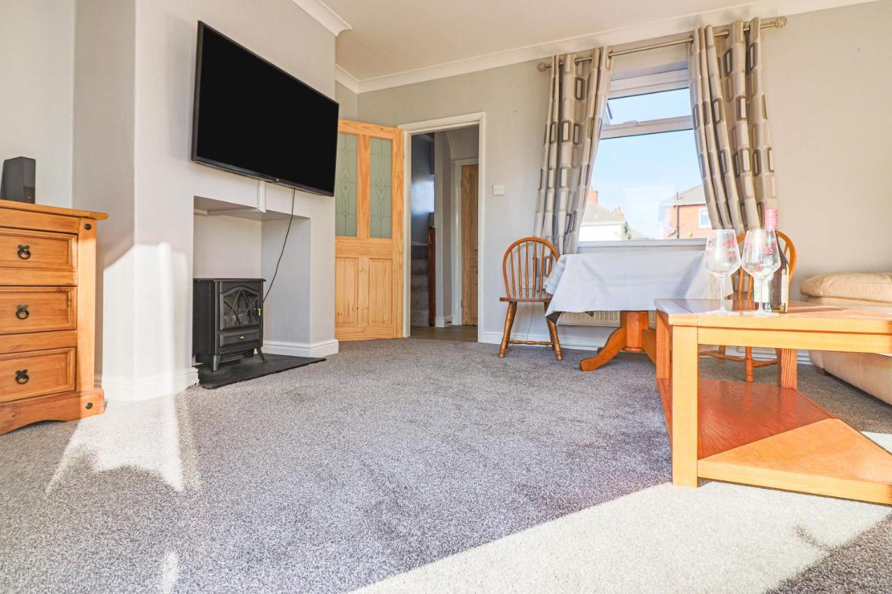 Beautiful 3 Bedroom Home, 10 Minutes Walk To Beach. Cleethorpes Luaran gambar